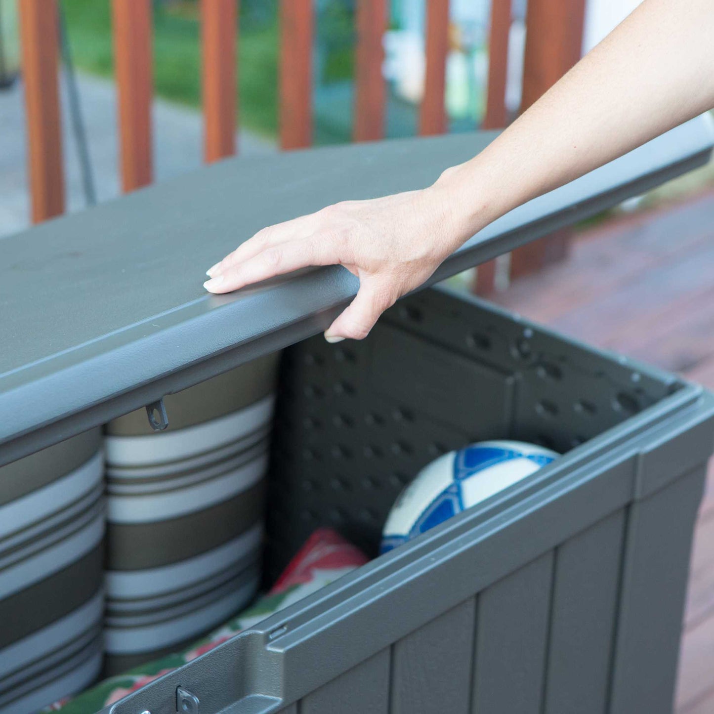 Lifetime Outdoor Storage Deck Box - 430L