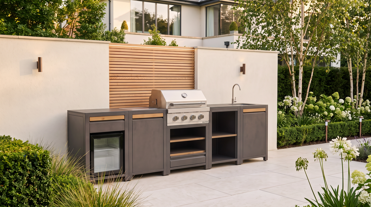 Urban Large Outdoor Kitchen on a patio by day