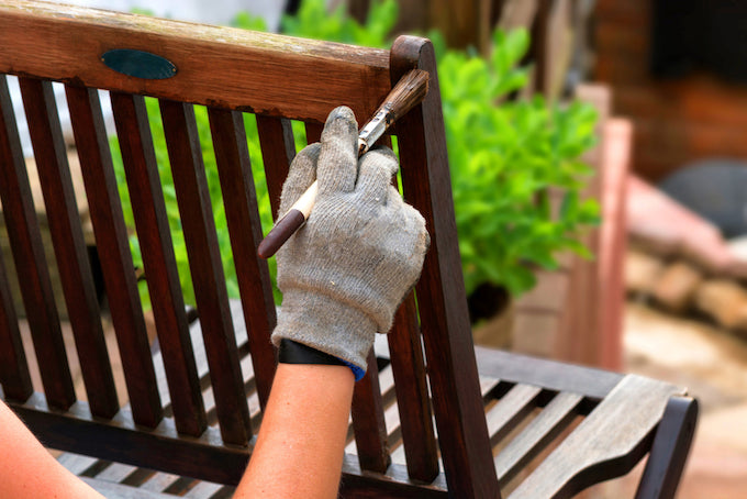 Treating wooden furniture to prolong life Treating wooden furniture to prolong life