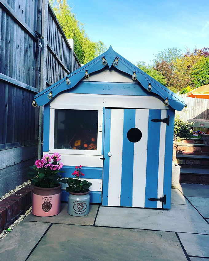 Laura's Snug playhouse Laura's Snug playhouse