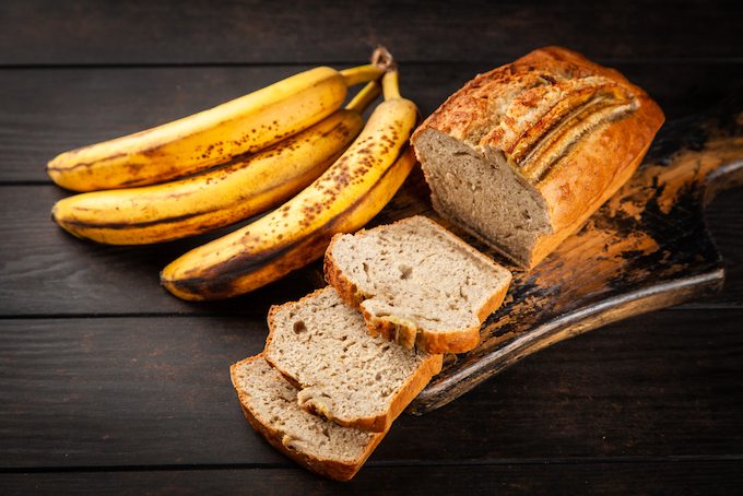 Banana bread with bananas Banana bread with bananas