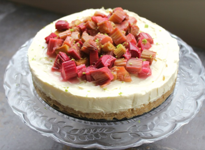 Rhubarb and lime cheesecake Rhubarb and lime cheesecake