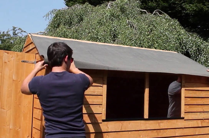 How to felt a shed roof | Waltons Blog | Waltons Sheds