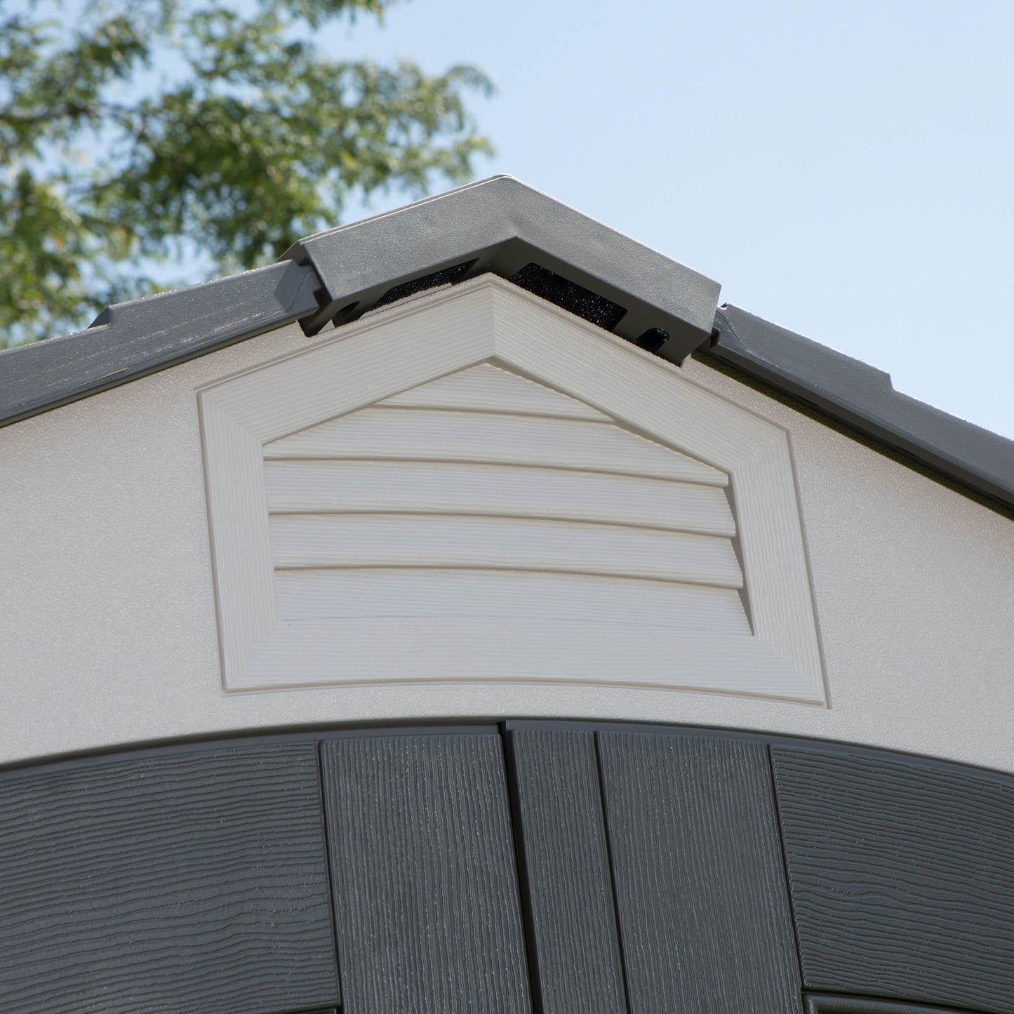 Lifetime 7 x 9.5' Outdoor Storage Shed