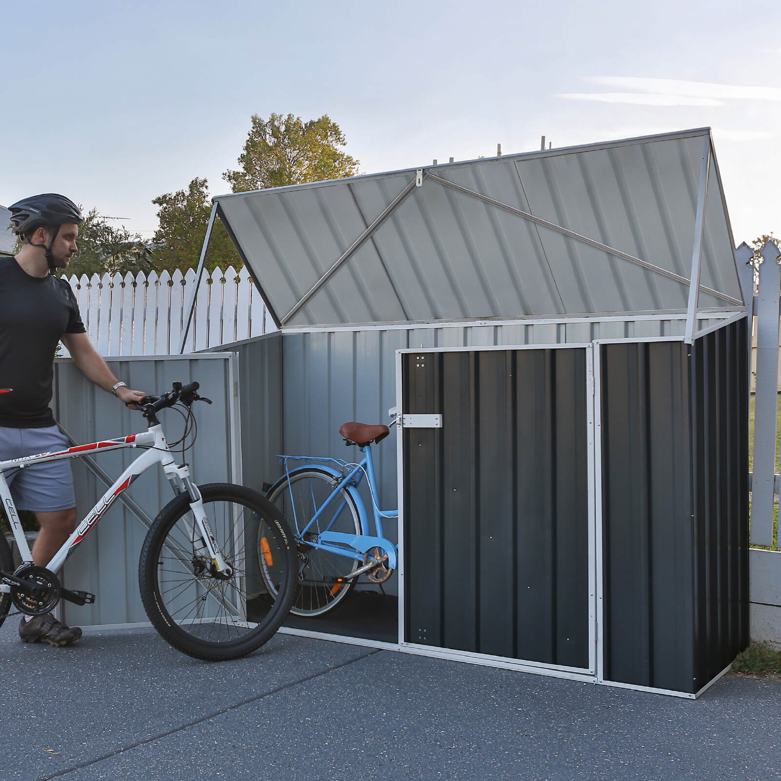 7 x 3 Monument Metal Bike Store