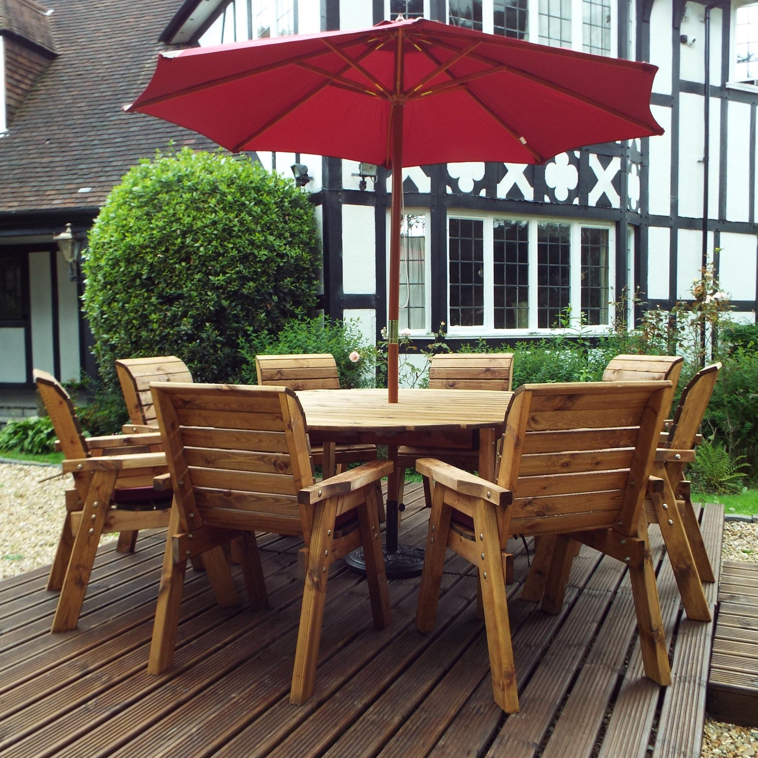Charles Taylor Eight Seater Circular Dining Set with Parasol