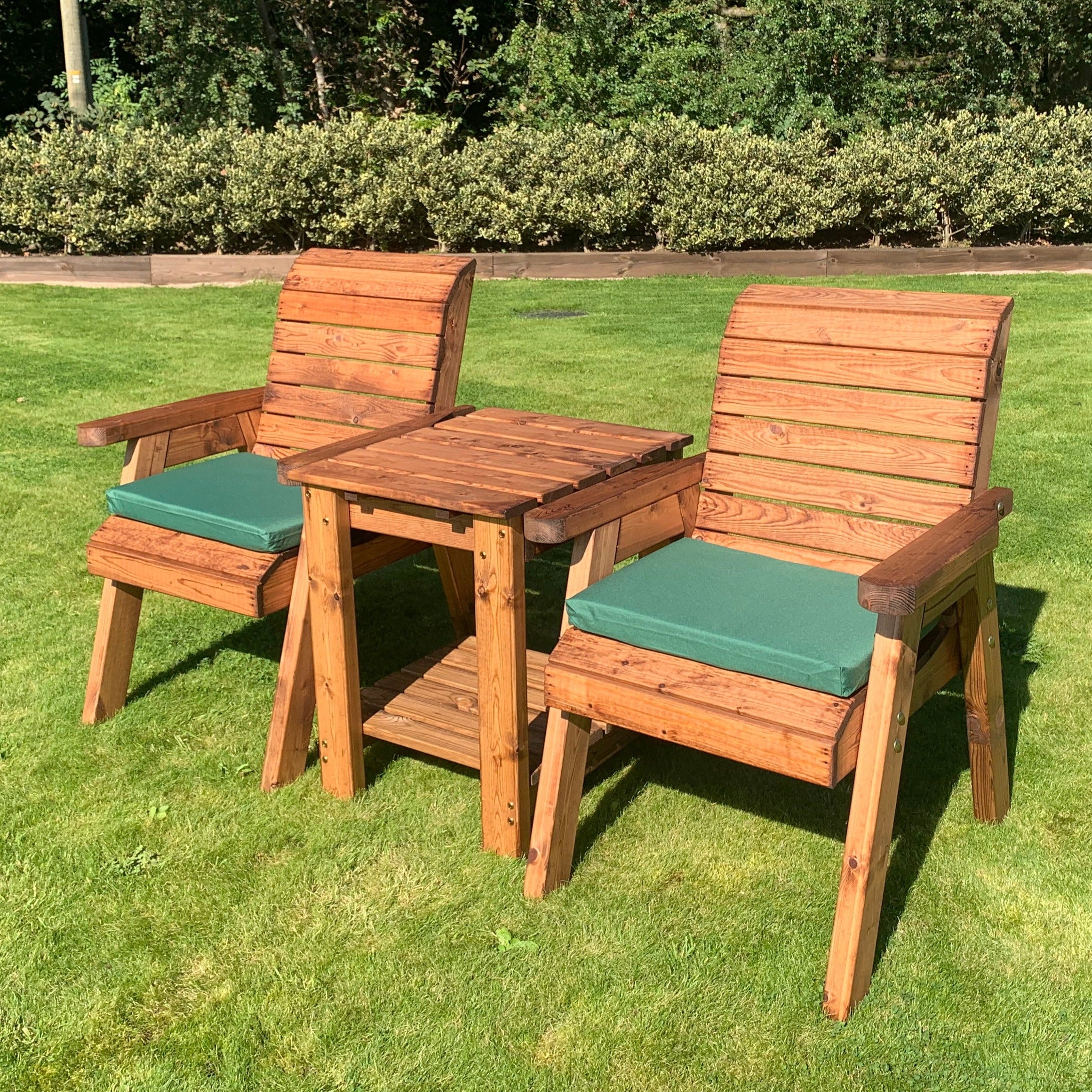 Charles Taylor Deluxe Companion Set with Cushions