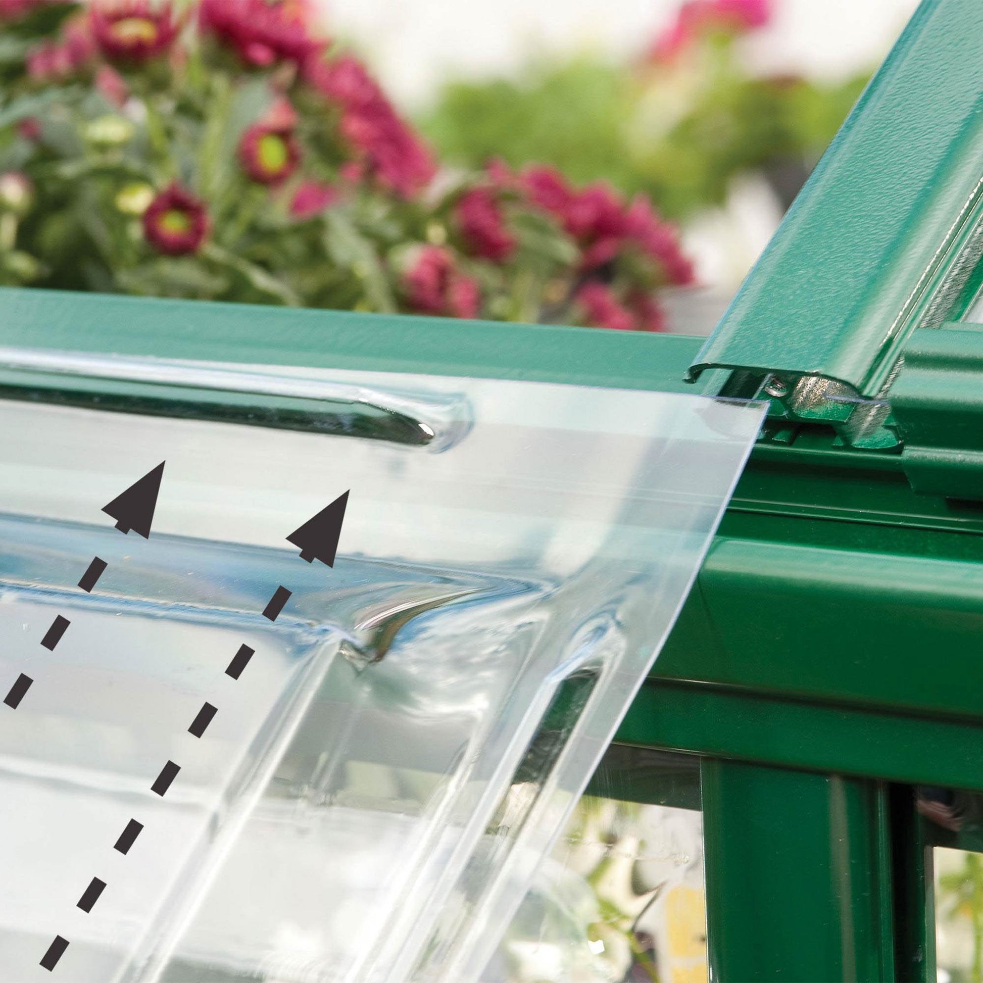 Sliding panels on a greenhouse