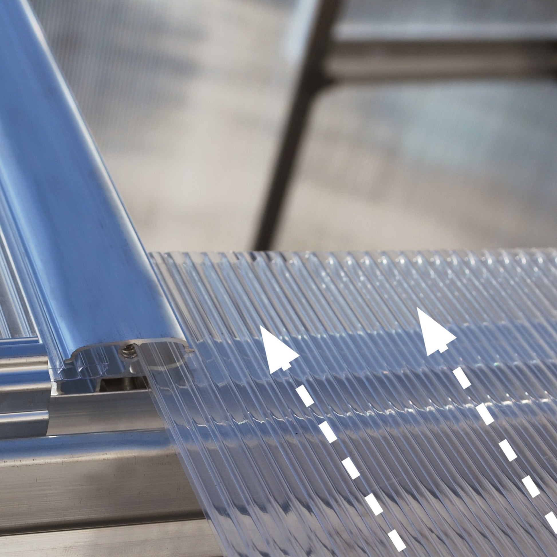 Sliding panels on a greenhouse
